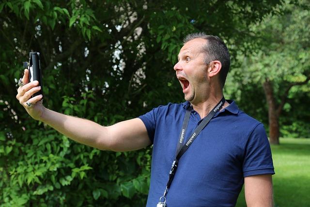 8. Vybavte se správně: Nezbytné nástroje a pomůcky pro manipulaci s pružnou ocelí